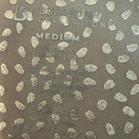 Buff Bunny Collection Womens 2 Pc Sports Bra And Short Set Sz M Yoga Athletic - Picture 8 of 8